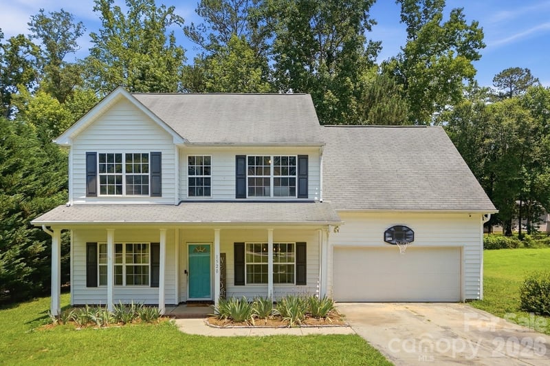 1520 Magnolia Dr, Lancaster, SC 29720