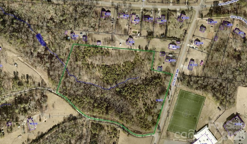 3511 6th Street Dr, Hickory, NC 28601