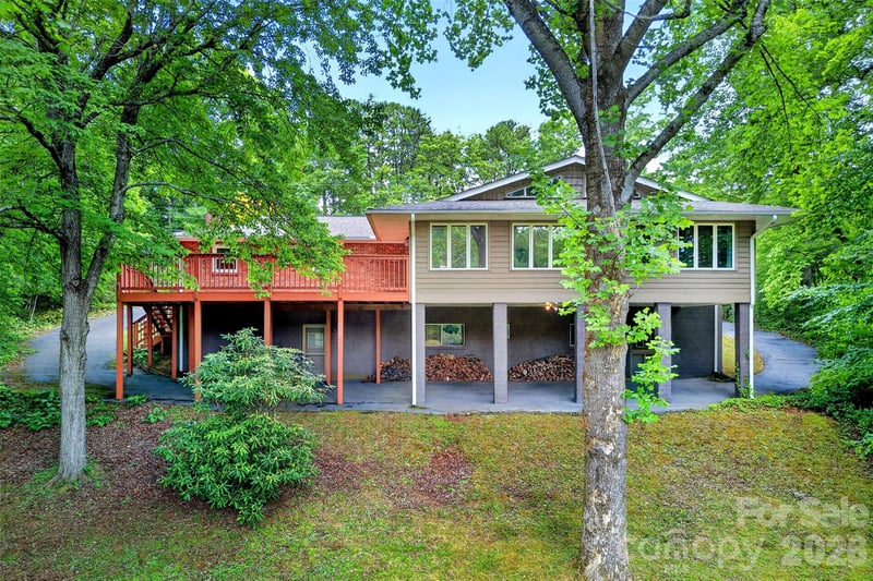 103 Richard Ln, Black Mountain, NC 28711