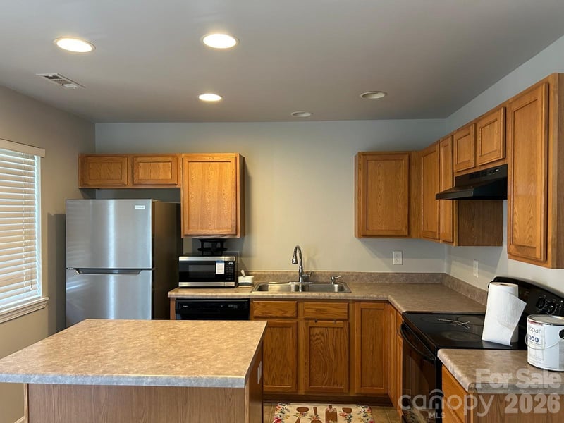 11040 Derryrush Dr, Charlotte, NC 28213