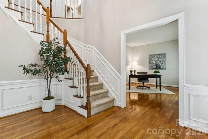 5529 Fairvista Dr, Charlotte, NC 28269