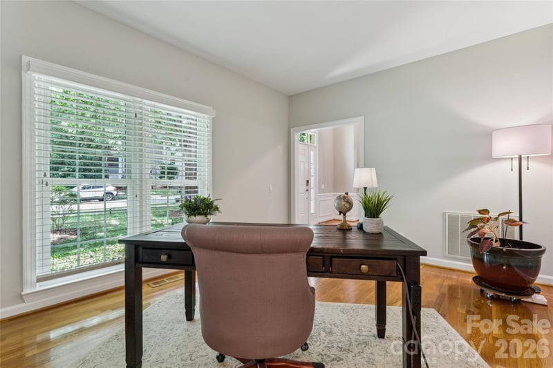 5529 Fairvista Dr, Charlotte, NC 28269