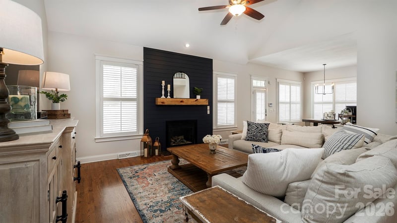 14125 Bankside Dr, Huntersville, NC 28078