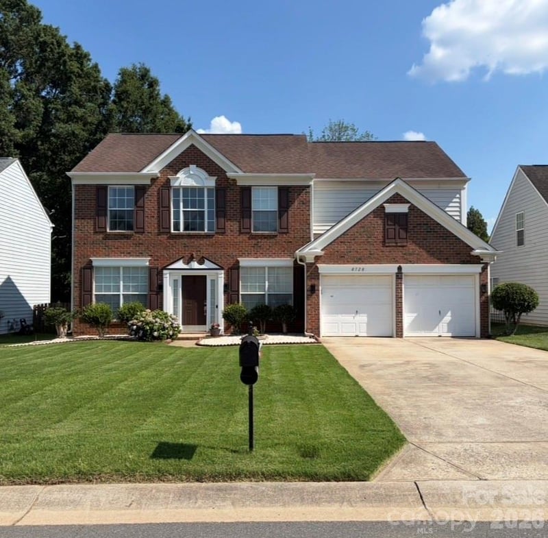 8728 Fieldcroft Dr, Charlotte, NC 28277