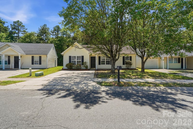2928 Westwinds Ct, Charlotte, NC 28214