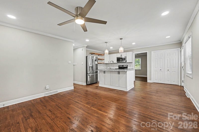 1126 Claremont Rd, Charlotte, NC 28214