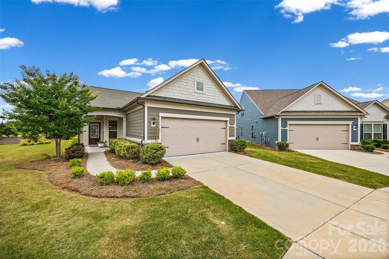 954 Sunrise Ln, Fort Mill, SC 29715