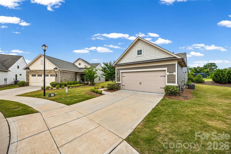 954 Sunrise Ln, Fort Mill, SC 29715