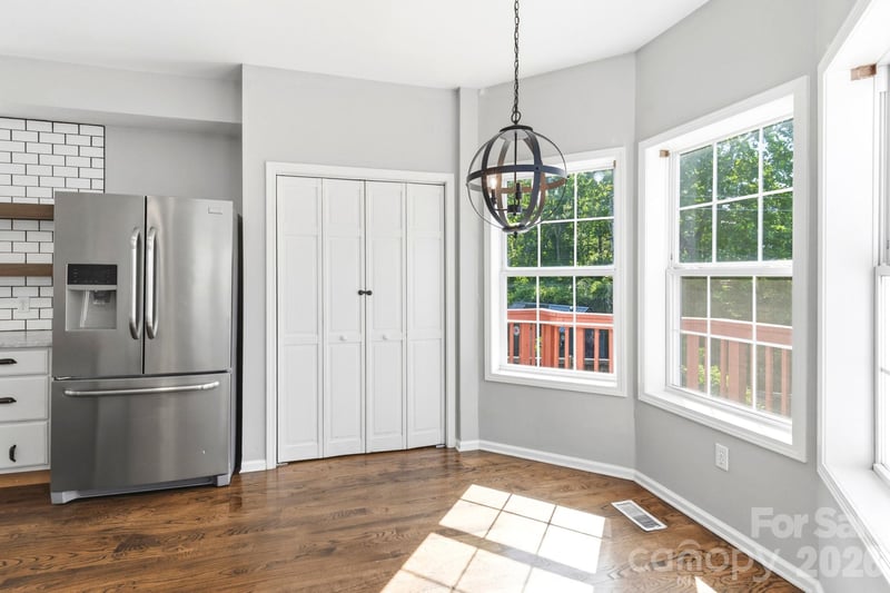 404 Stratford Rd, Asheville, NC 28804
