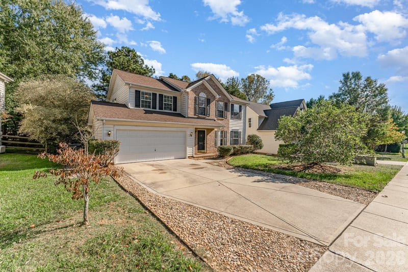 9824 Dauphine Dr, Charlotte, NC 28216