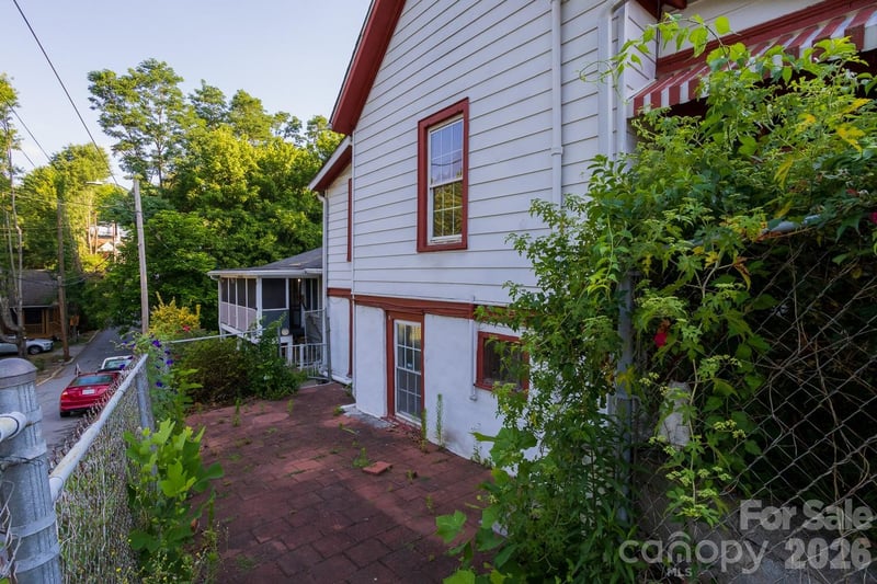 91 Clingman Ave, Asheville, NC 28801