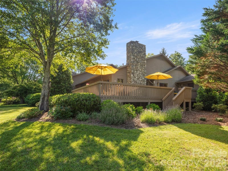 20 Clubside Dr, Asheville, NC 28804