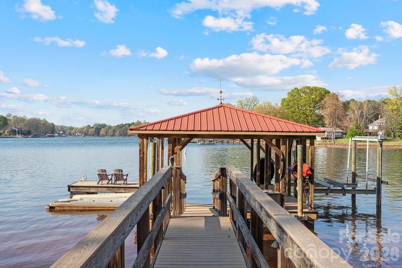 182 Malibu Rd, Mooresville, NC 28117