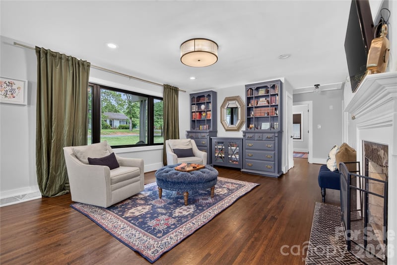 1721 Merry Oaks Rd, Charlotte, NC 28205