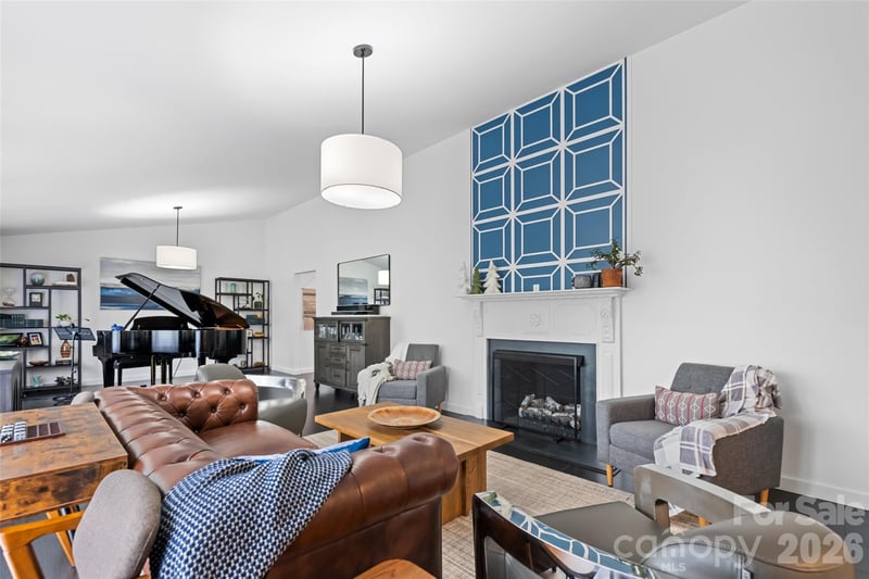 225 Valley View Ter, Waynesville, NC 28786
