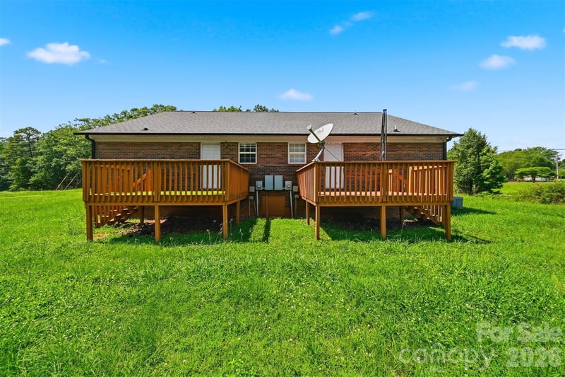 820 Horseshoe Lake Rd, Lincolnton, NC 28092