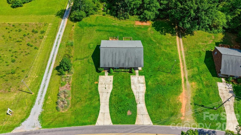 820 Horseshoe Lake Rd, Lincolnton, NC 28092