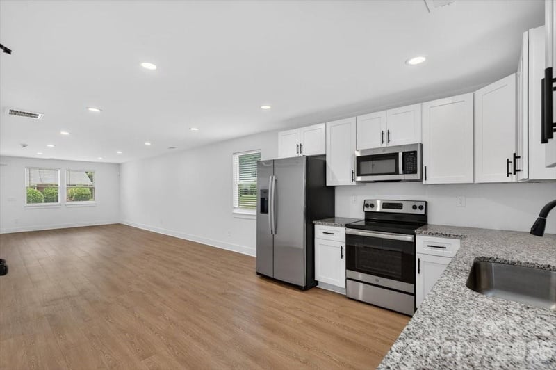 712-714 Evening Shade Ln, Gastonia, NC 28052