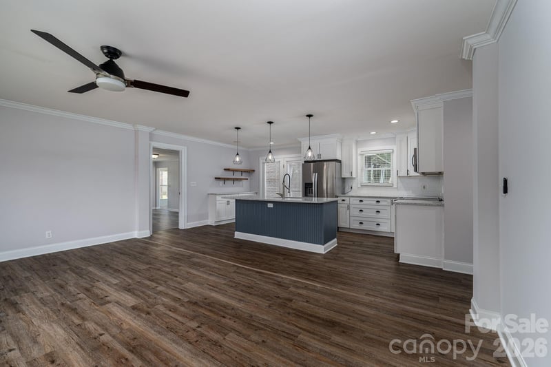 203 Park Rd, Mount Holly, NC 28120