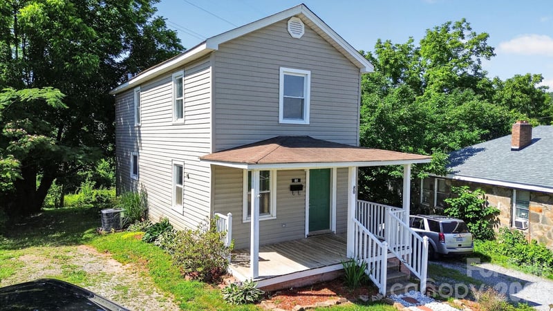 80 Ridge St, Marion, NC 28752