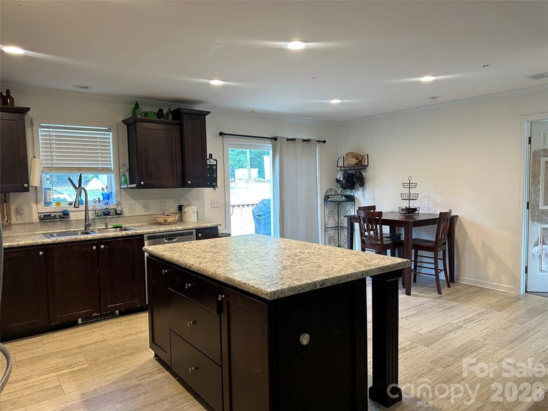 330 Memorial Hw, Harmony, NC 28634