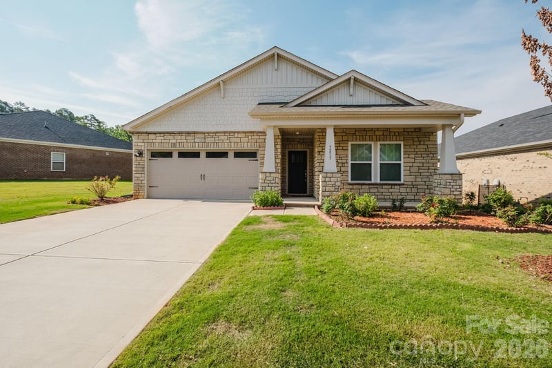 5213 Birchhill Rd, Charlotte, NC 28227