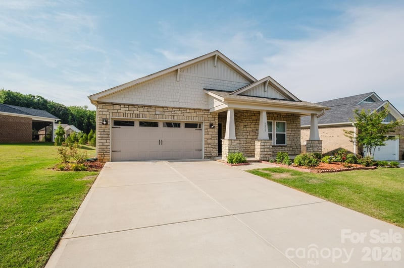 5213 Birchhill Rd, Charlotte, NC 28227