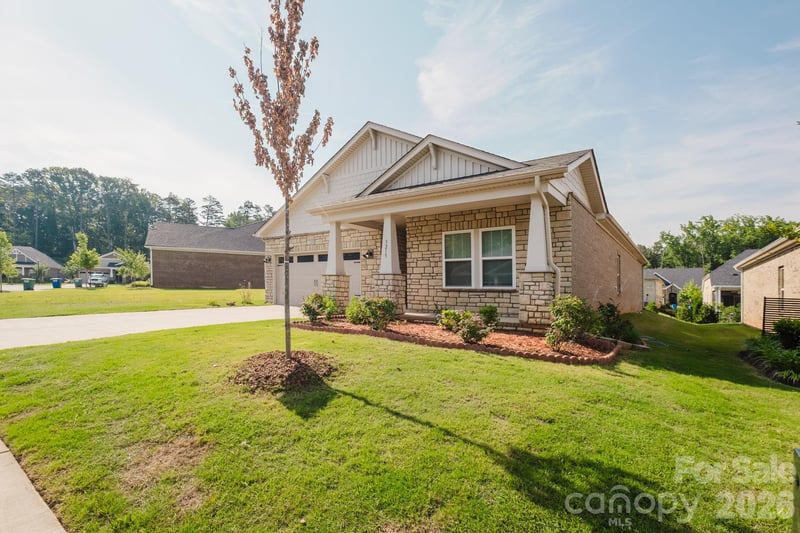 5213 Birchhill Rd, Charlotte, NC 28227