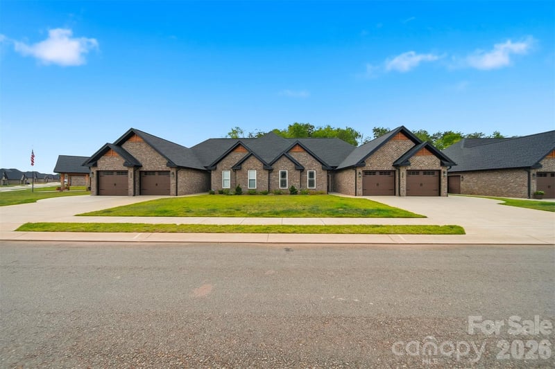 3342 48th Ave #6B, Hickory, NC 28601