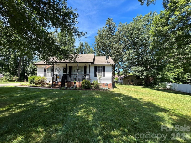 143 Allendale St, Lincolnton, NC 28092