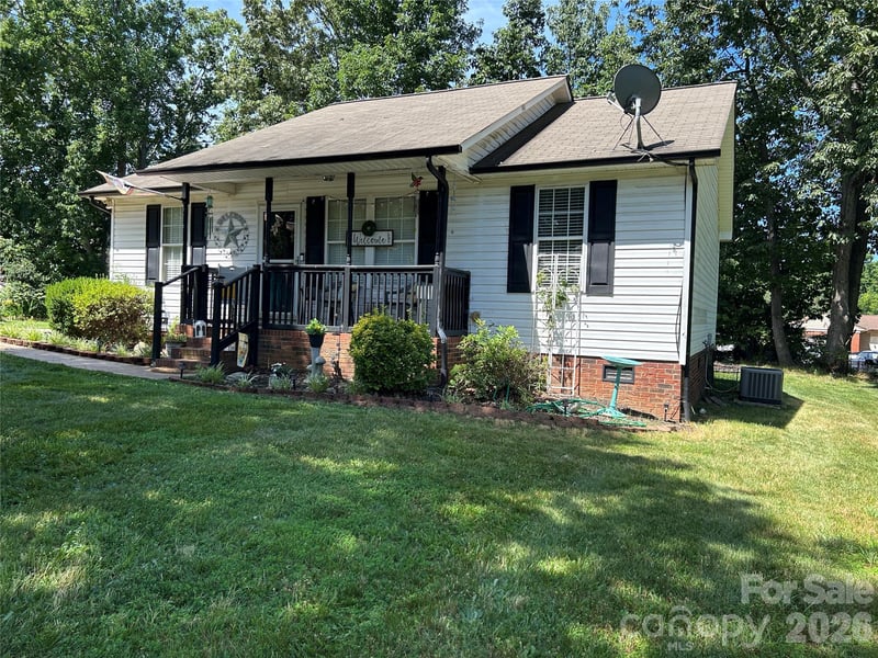 143 Allendale St, Lincolnton, NC 28092
