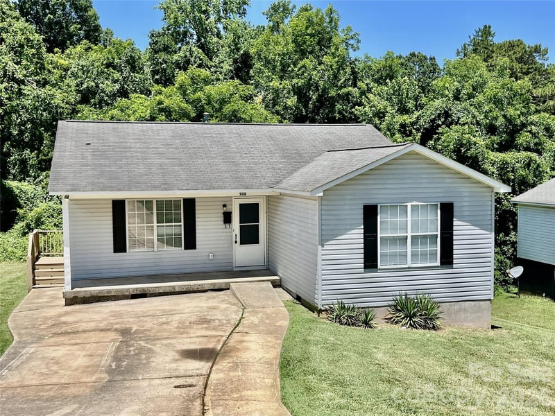 908 Green St, Salisbury, NC 28144