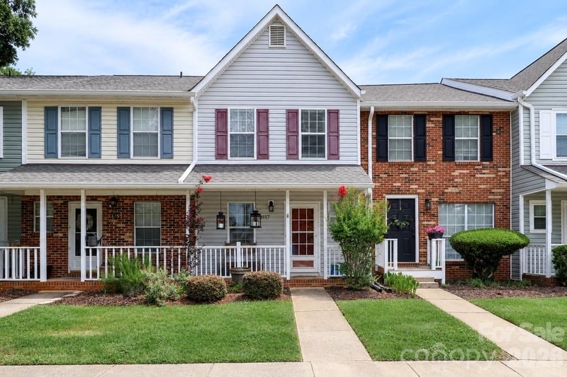 8157 Circle Tree Ln, Charlotte, NC 28277