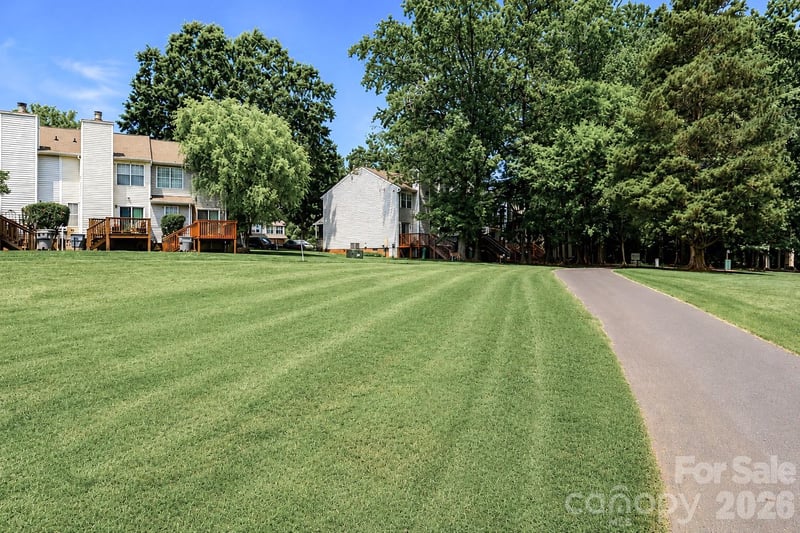 8157 Circle Tree Ln, Charlotte, NC 28277