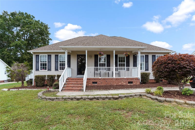 1668 Quail Rush Dr, Rock Hill, SC 29730