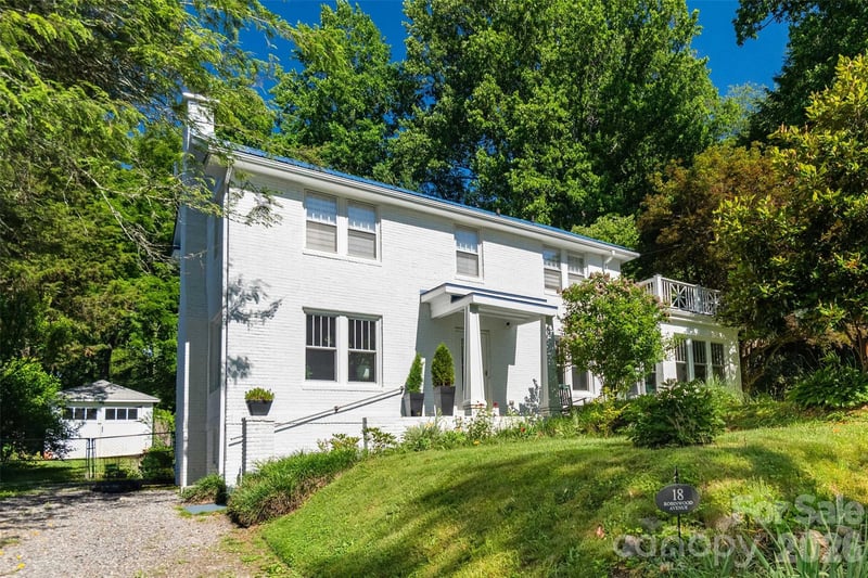18 Robinwood Ave, Asheville, NC 28806
