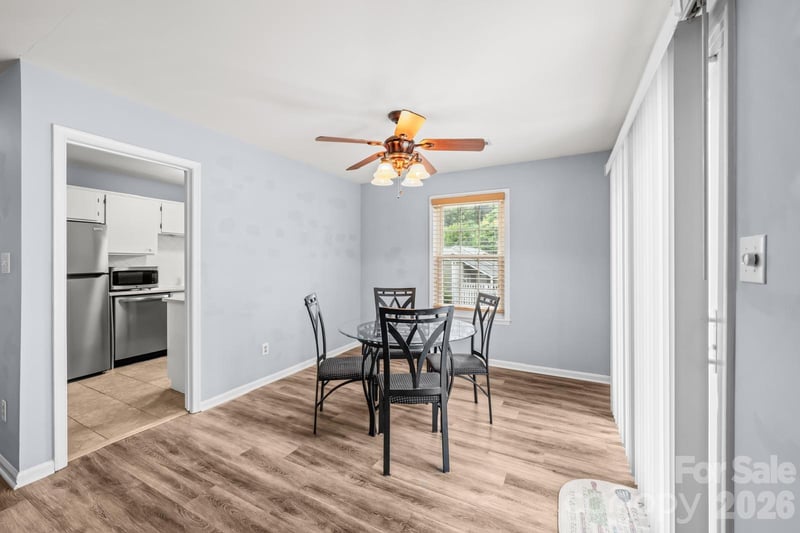 8521 Castle Pine Ct, Charlotte, NC 28226