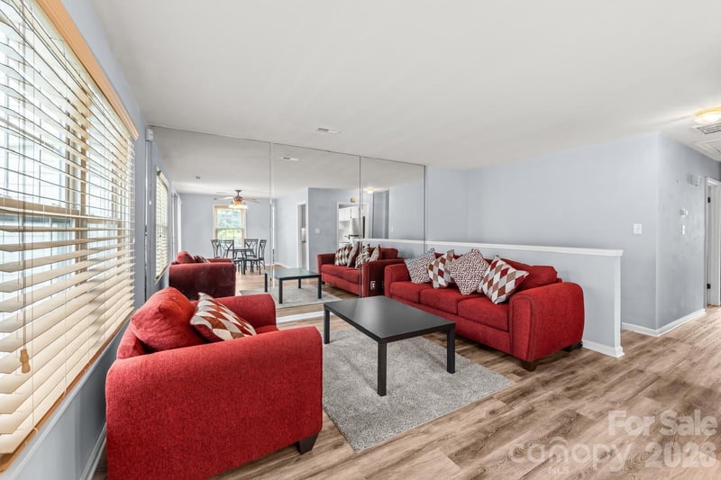 8521 Castle Pine Ct, Charlotte, NC 28226