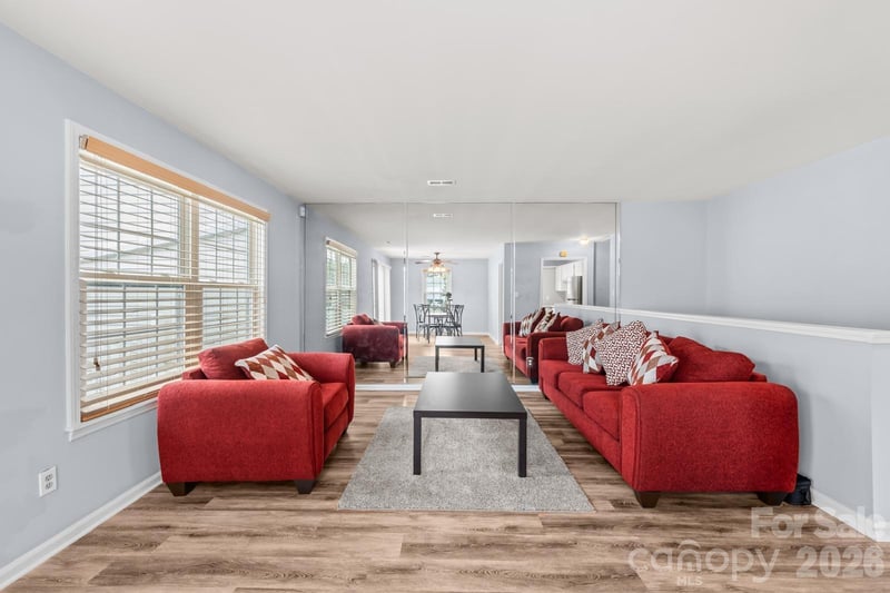 8521 Castle Pine Ct, Charlotte, NC 28226