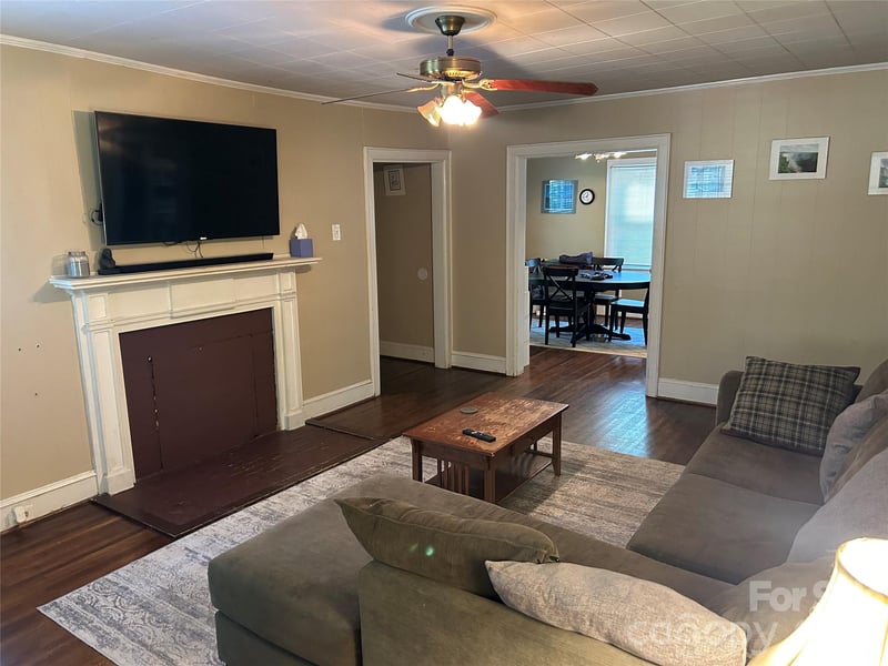 1920 Wood Dale Ter, Charlotte, NC 28203