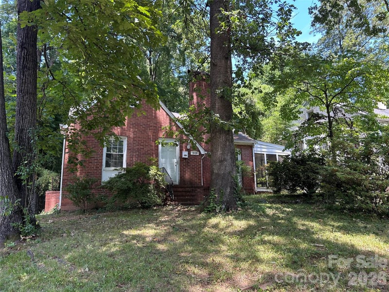 1920 Wood Dale Ter, Charlotte, NC 28203
