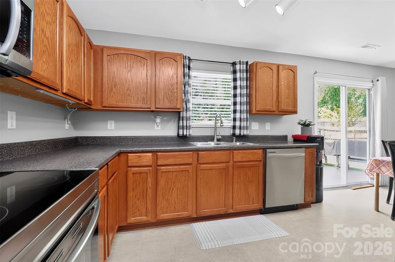 10825 Dry Stone Dr, Huntersville, NC 28078