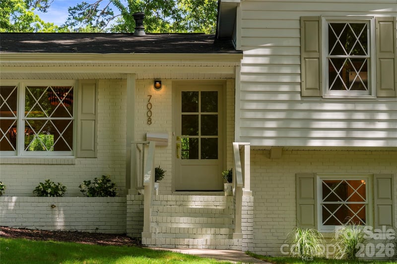 7008 Brynhurst Dr, Charlotte, NC 28210