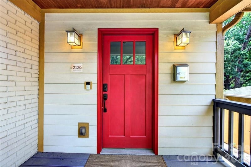 2120 Dalehurst Dr, Charlotte, NC 28205