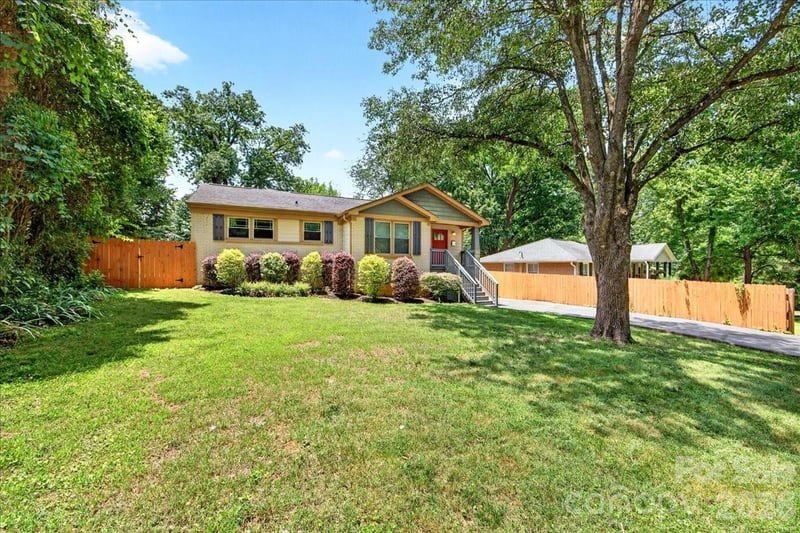 2120 Dalehurst Dr, Charlotte, NC 28205