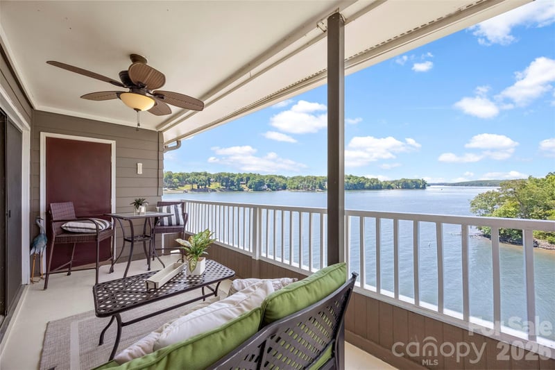 9808 Emerald Point Dr #10, Charlotte, NC 28278