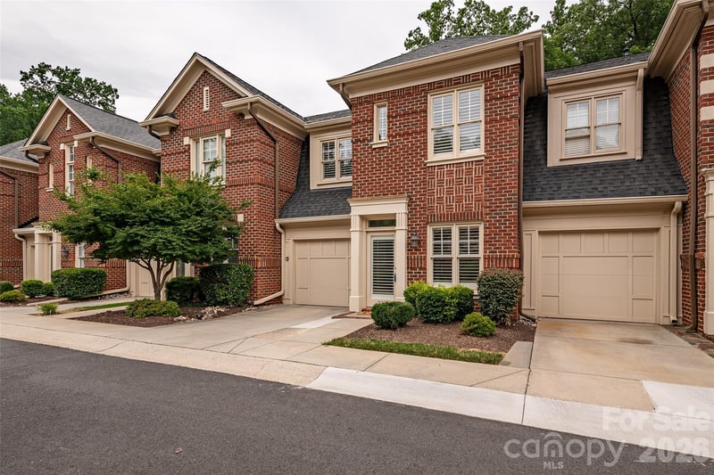 937 Park Slope Dr, Charlotte, NC 28209
