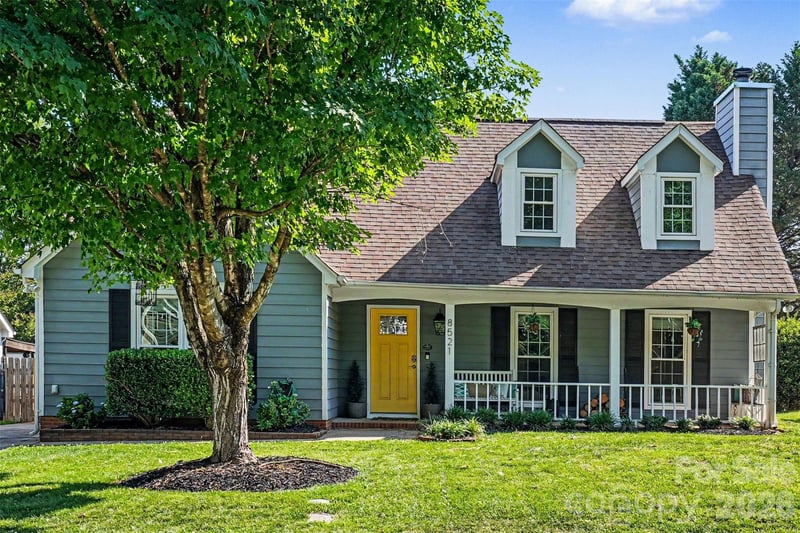 8521 Milton Morris Dr, Charlotte, NC 28227