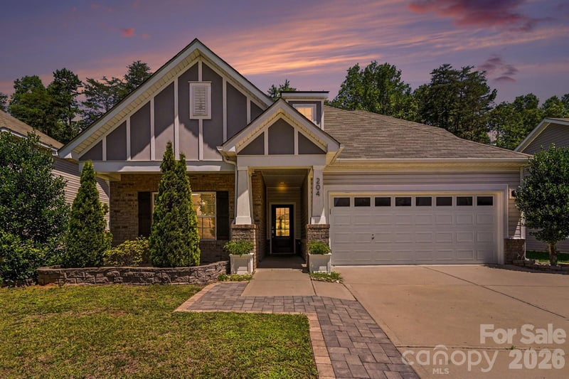 204 Paradise Hills Cir, Mooresville, NC 28115