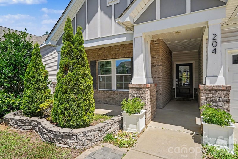 204 Paradise Hills Cir, Mooresville, NC 28115